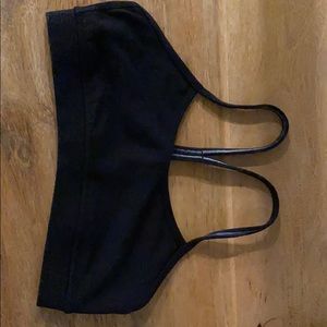 Lululemon black spirts bra size 4